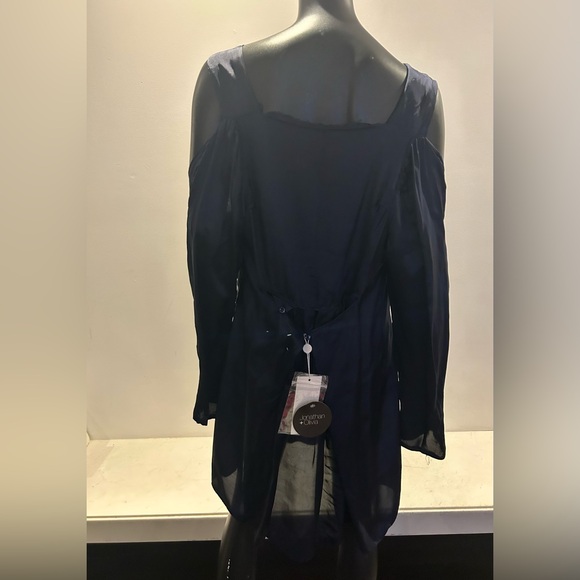 Navy Margiela silk trench dress. Long sleeves cut out style at the shoulders. - Picture 7 of 13